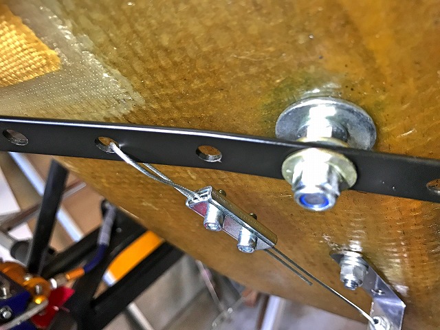 スロットルレバーの拡大