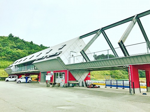 ナチュラサーキットのタワー