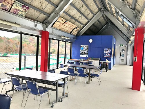 ミーティングルーム奥から見た写真