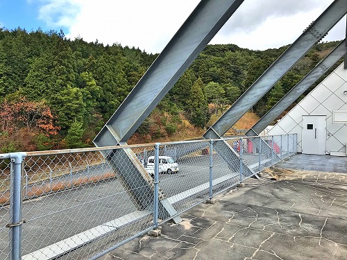 オートキャンプ場への道