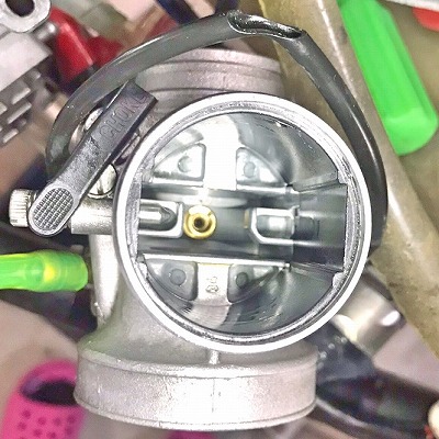 キャブレター内部の写真