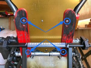 両サイドのカートフレームガード取付位置