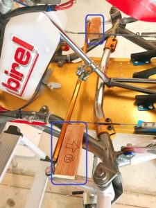 カートの左右のハンドルロックツール