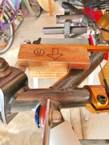 ハンドルロックを前方から見た写真