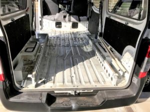 キャラバンの標準フロア全体