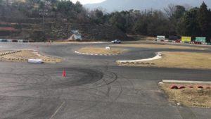 タマダの2コーナーから3コーナーへ