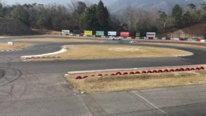 1コーナーから2コーナーへ