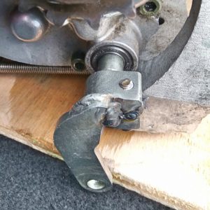 YZ125エンジンのシフトをスピンドルに溶接完了