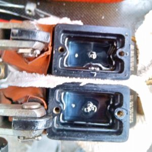 シリンダーにブレーキオイルを送り込む