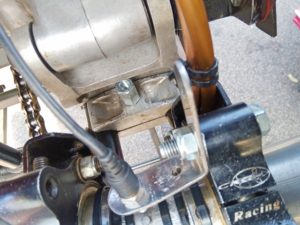 後方から見たカートのエンジンマウント