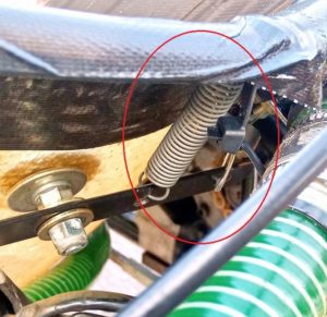 ヘルパー用のリターンスプリング