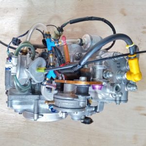 E120Eエンジンを上から見た写真