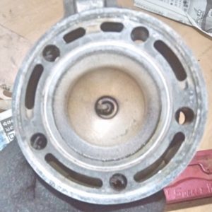 シリンダーヘッド