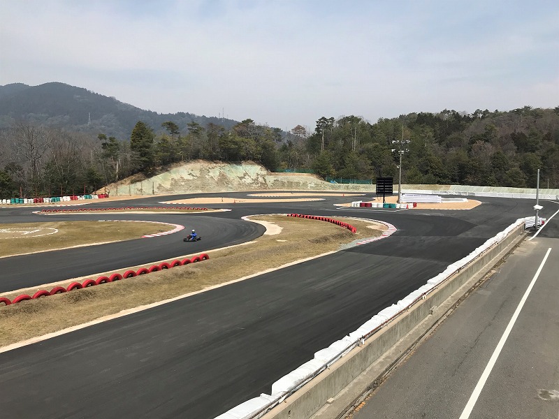 新タマダ1コーナー方向