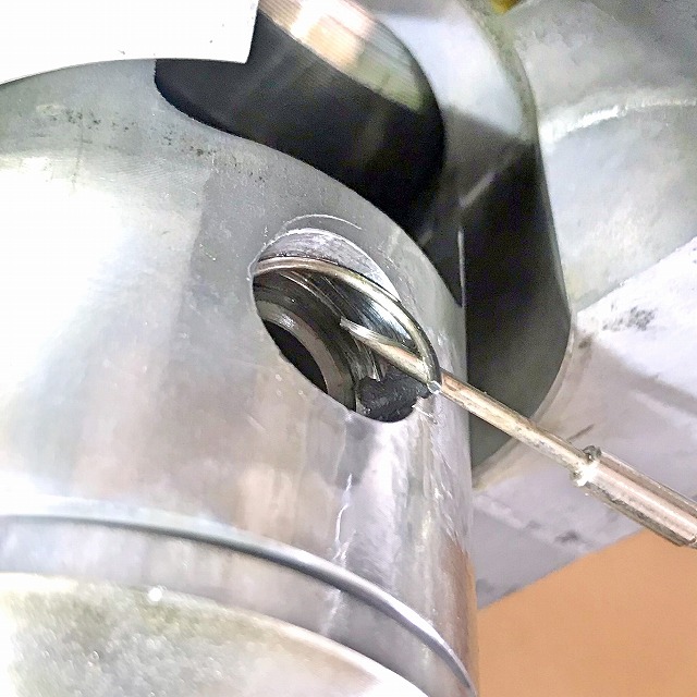 角度を変えて外し方を見る