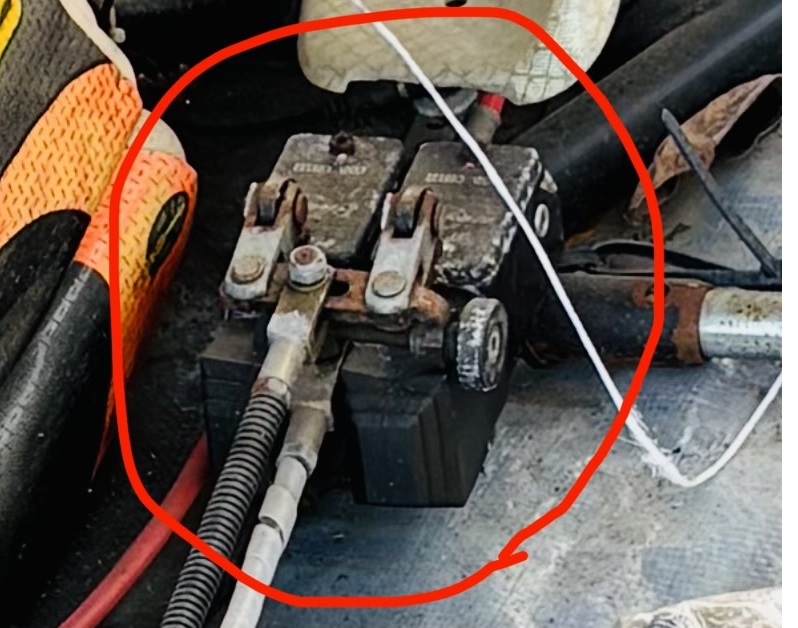 CRGマスターシリンダー拡大写真