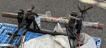 サビたドライブシャフト全体